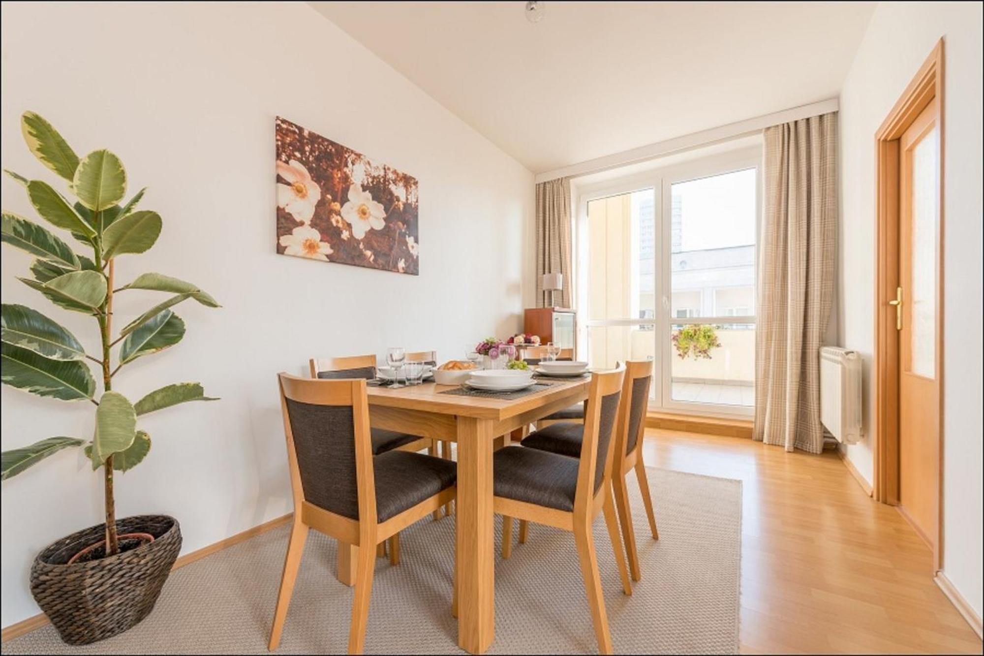 P&O Apartments Zgoda وارسو الغرفة الصورة